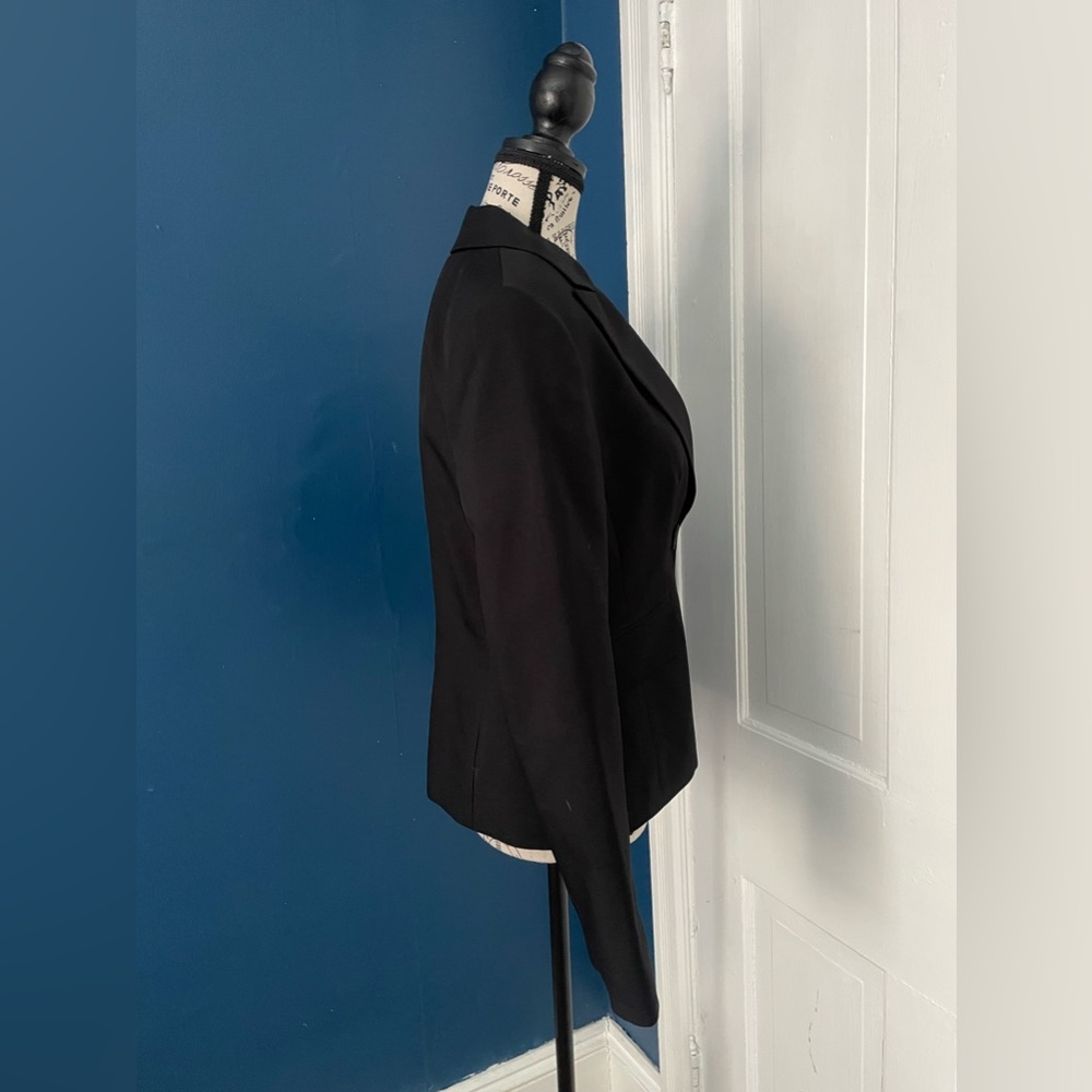 EVAN-PICONE Black Button-Up Blazer for Women in Women’s Size 6 - Picture 3 of 7